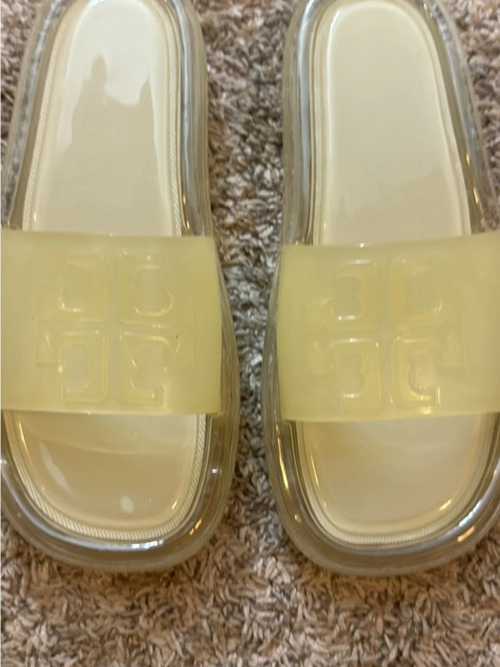 Tory Burch Women’s Pale Yellow Jelly Slide Sandals 7